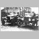 1920-luvulla kuvatut autot Kuittisen liiketalon edustalla.tif